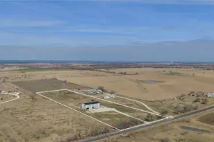 835 E County Road 304, Jarrell, TX 76537 - Photo 28