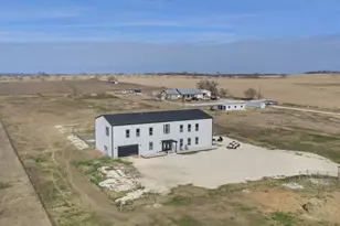 835 E County Road 304, Jarrell, TX 76537 - Photo 2