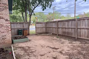 115 Waller, Austin, TX 78702 - Photo 18