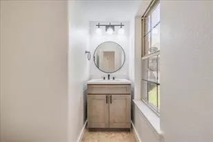 484 Travertine Trail, Buda, TX 78610 - Photo 18