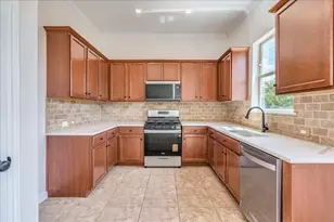 484 Travertine Trail, Buda, TX 78610 - Photo 10