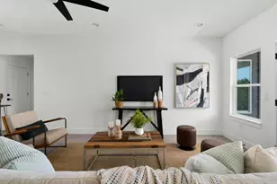 5102 Moss Point, Lago Vista, TX 78645 - Photo 6