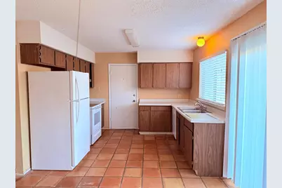 9611 Blue Creek Lane, Austin, TX 78758 - Photo 10