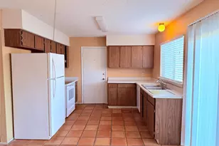 9611 Blue Creek Ln, Austin, TX 78758 - Photo 10