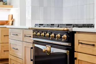 329 Calvary Cv, Dripping Springs, TX 78620 - Photo 8