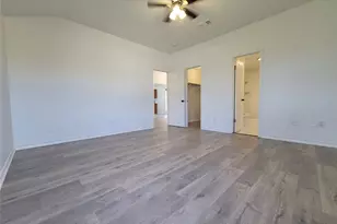 208 Newcastle Dr, Red Rock, TX 78662 - Photo 8