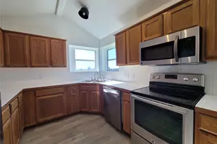 208 Newcastle Dr, Red Rock, TX 78662 - Photo 16