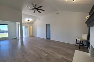208 Newcastle Dr, Red Rock, TX 78662 - Photo 30