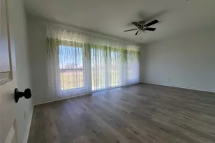 208 Newcastle Dr, Red Rock, TX 78662 - Photo 18