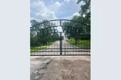 111 Kathleen Avenue, La Grange, TX 78945 - Photo 1