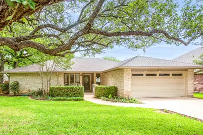 1911 Oakview Drive, Round Rock, TX 78681 - Photo 1