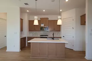 553 Darley Oaks Dr, Dripping Springs, TX 78620 - Photo 2