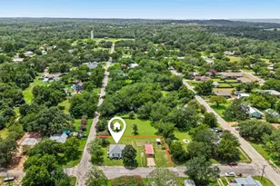 406 Live Oak St, Smithville, TX 78957 - Photo 34