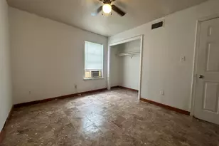 1105 Westwood Ln, Giddings, TX 78942 - Photo 2