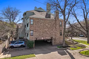 915 W 22nd 1/2 St, Austin, TX 78705 - Photo 16