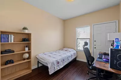 915 W 22nd 1/2 Street #202, Austin, TX 78705 - Photo 12