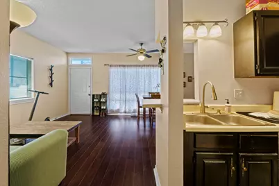 915 W 22nd 1/2 Street #202, Austin, TX 78705 - Photo 10