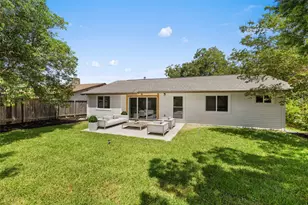 1111 Spearson Ln, Austin, TX 78745 - Photo 36