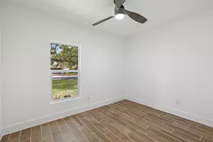 1111 Spearson Ln, Austin, TX 78745 - Photo 22
