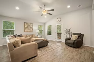 4202 Glendale Ln, Lago Vista, TX 78645 - Photo 8
