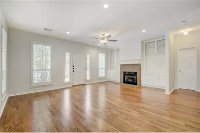 2614 Kinney Oaks Court, Austin, TX 78704 - Photo 8