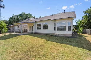 8800 Hazelhurst Dr, Austin, TX 78729 - Photo 36