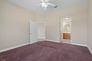 8800 Hazelhurst Dr, Austin, TX 78729 - Photo 18