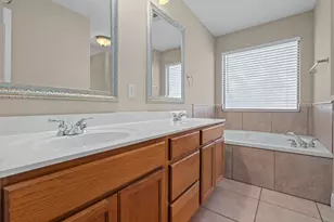 8800 Hazelhurst Dr, Austin, TX 78729 - Photo 20