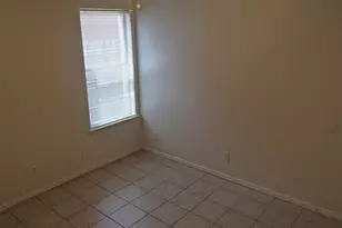 2202 Katy Ln, Georgetown, TX 78626 - Photo 4