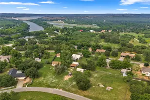210 N River Oaks Dr, Burnet, TX 78611 - Photo 4
