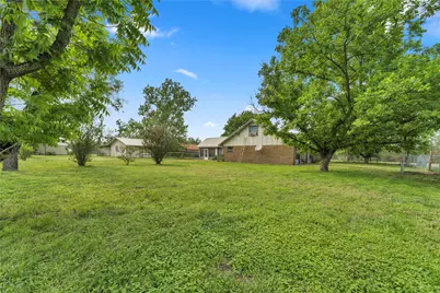 210 N River Oaks Drive, Burnet, TX 78611 - Photo 8