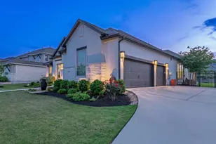 113 Arbolado Loop, Liberty Hill, TX 78642 - Photo 32