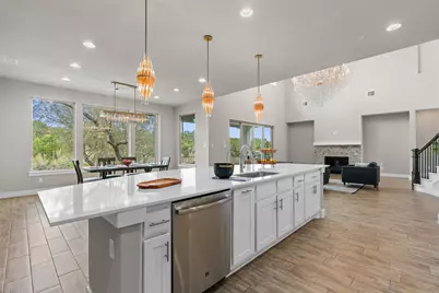 438 Brentwood Drive, Austin, TX 78737 - Photo 12