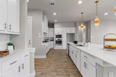 438 Brentwood Drive, Austin, TX 78737 - Photo 10