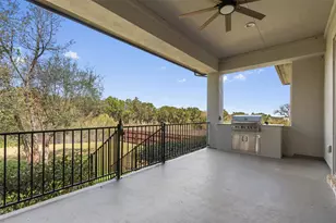 438 Brentwood Dr, Austin, TX 78737 - Photo 36