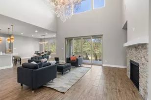 438 Brentwood Dr, Austin, TX 78737 - Photo 6