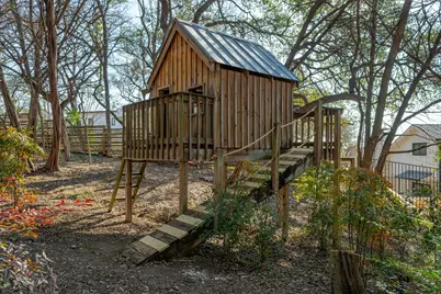 1305 Constant Springs Drive, Austin, TX 78746 - Photo 36