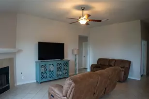 502 Stewart Dr, Hutto, TX 78634 - Photo 6