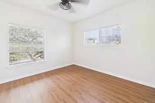 2320 Gracy Farms Ln, Austin, TX 78758 - Photo 22