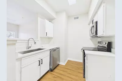 2320 Gracy Farms Lane #323, Austin, TX 78758 - Photo 8