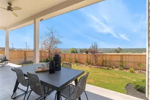 605 Crescent View Dr, Georgetown, TX 78628 - Photo 32