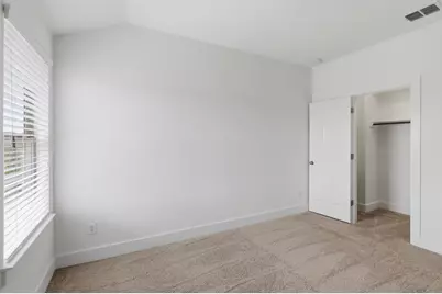 2004 Garretts Way, Manchaca, TX 78652 - Photo 16