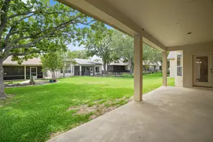 111 Bass St, Georgetown, TX 78633 - Photo 10