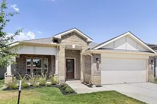 112 Falkland St, Hutto, TX 78634 - Photo 2