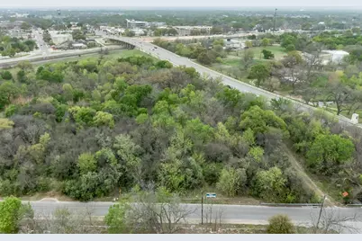 610 W Nash Street, Round Rock, TX 78664 - Photo 2