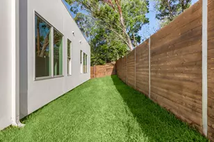 7120 Clifton Ln, Austin, TX 78746 - Photo 32