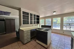 727 N Pine St, San Antonio, TX 78202 - Photo 34