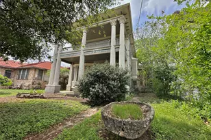 727 N Pine St, San Antonio, TX 78202 - Photo 2