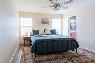 604 S Pauley Dr, Hutto, TX 78634 - Photo 4