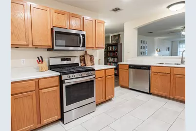 604 S Pauley Drive, Hutto, TX 78634 - Photo 12